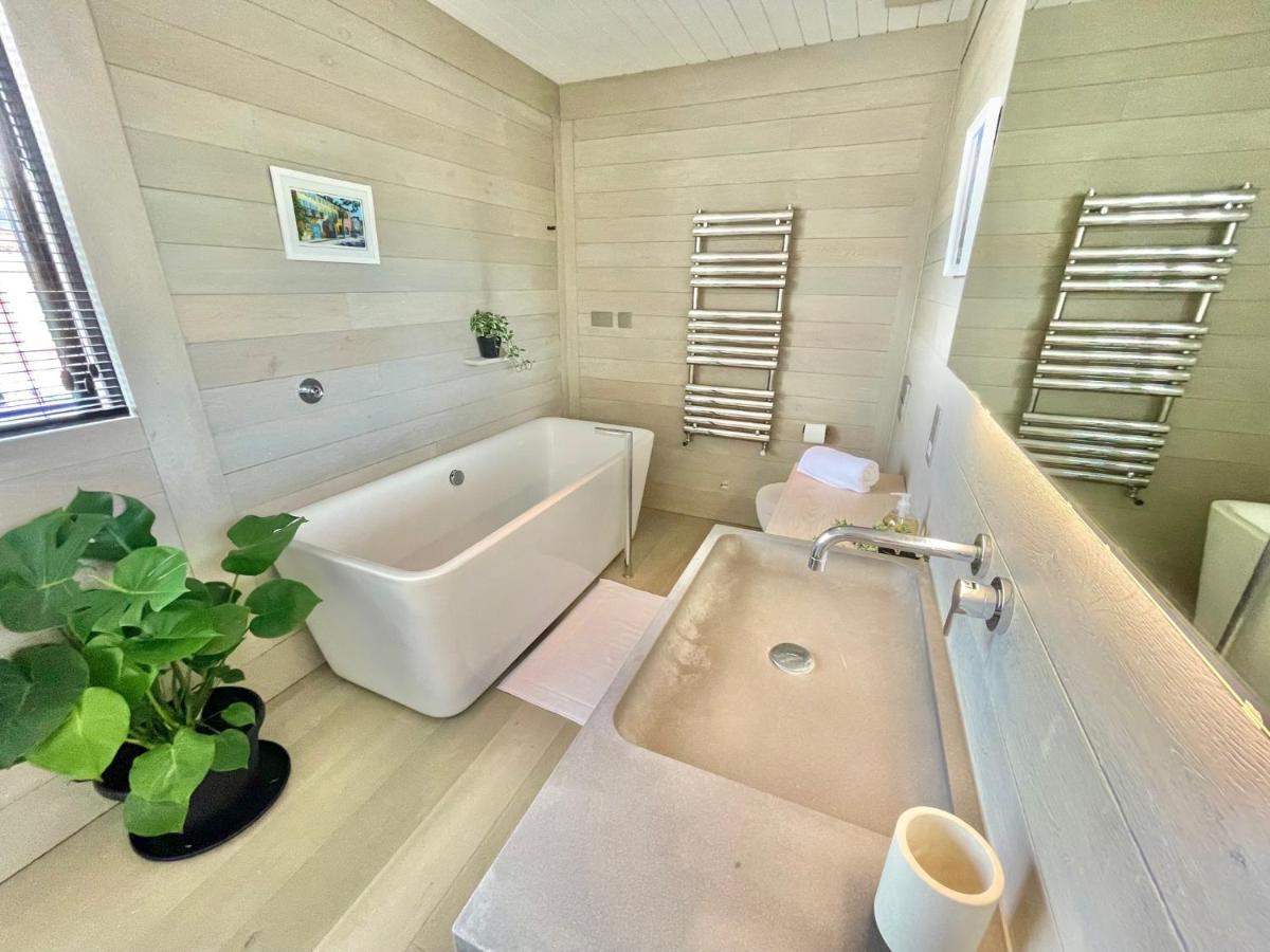 The - Stunning Sea View Penthouse * Bornemouth