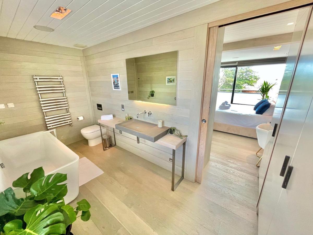 The - Stunning Sea View Penthouse * Bornemouth