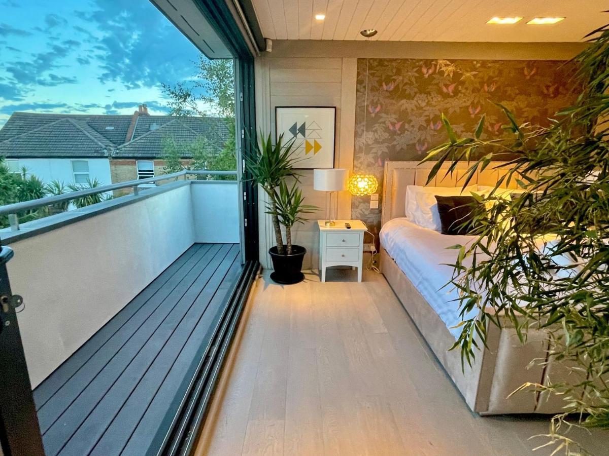 The - Stunning Sea View Penthouse Appartement