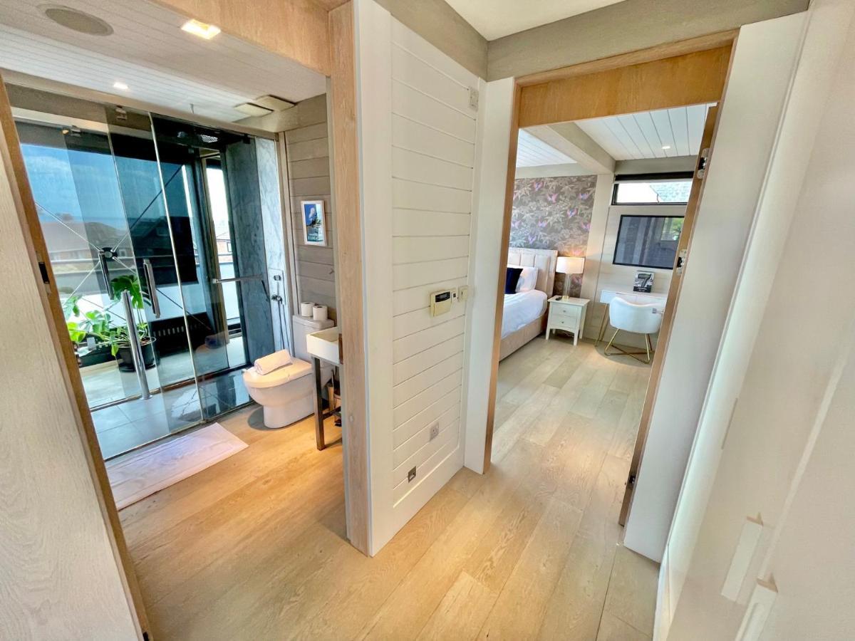 The - Stunning Sea View Penthouse Bournemouth